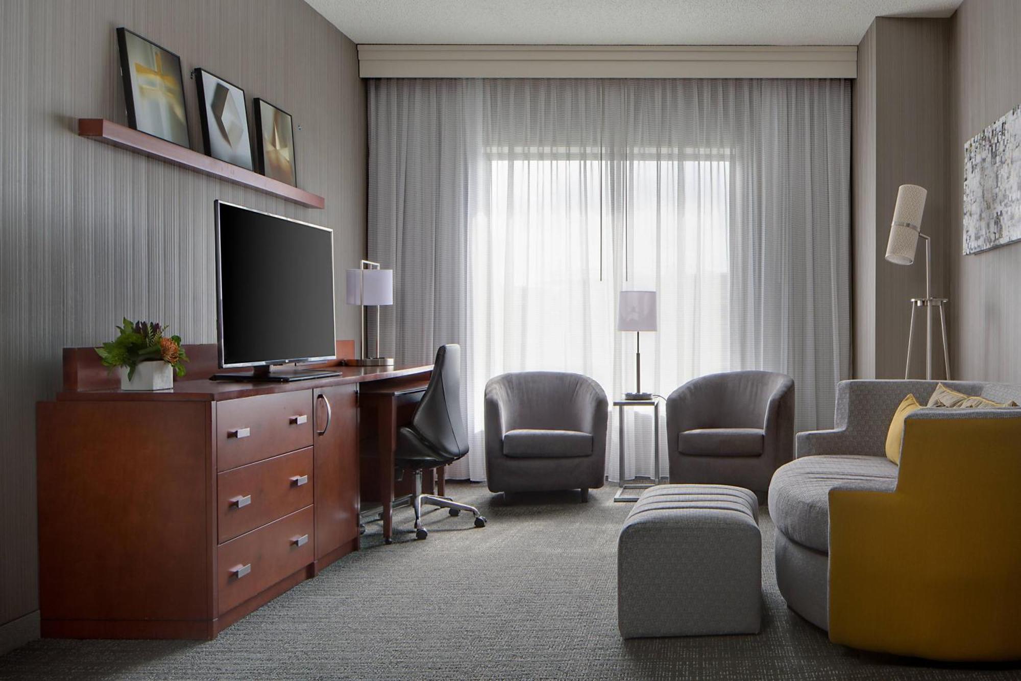 Courtyard Grand Rapids Downtown Hotel Екстериор снимка
