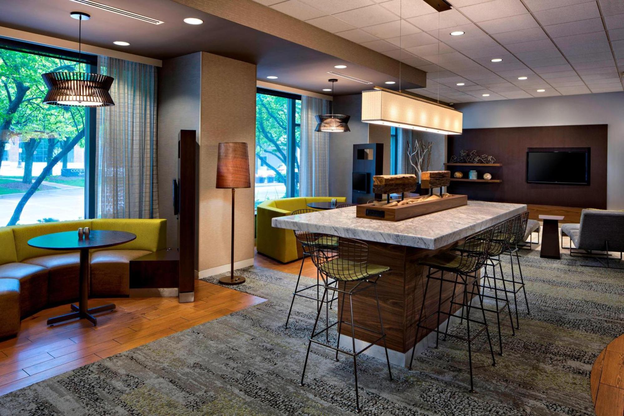 Courtyard Grand Rapids Downtown Hotel Екстериор снимка