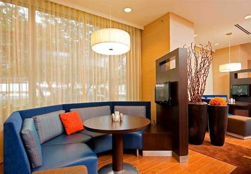 Courtyard Grand Rapids Downtown Hotel Екстериор снимка